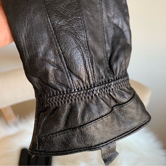 Thinsulate Black Leather Fleece Lined Leather Gloves - Picture 3 of 7